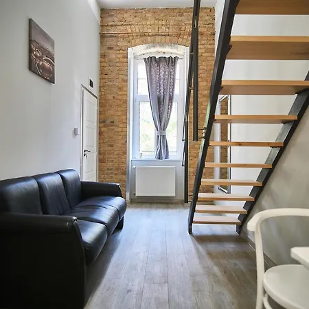 A32 | ブダペスト