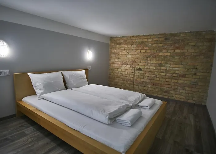 A32 | شقة بودابست