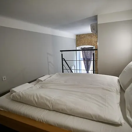 A32 | Apartment *