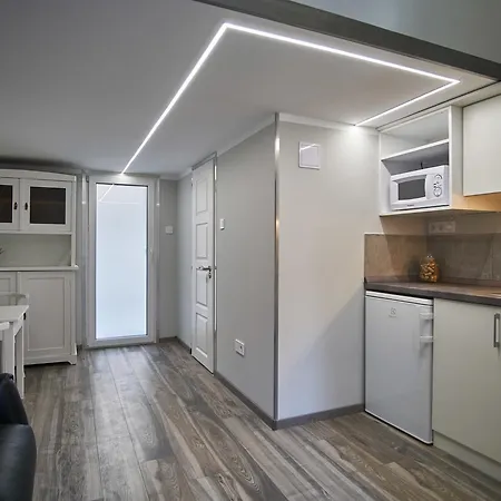 Apartment A32 | *